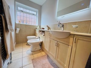 Photo 30- click for photo gallery